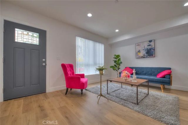 11732 Hamlin Street, North Hollywood, CA 91606