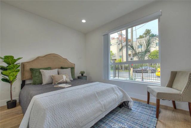 11732 Hamlin Street, North Hollywood, CA 91606