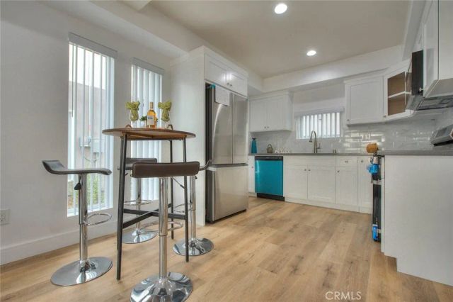11732 Hamlin Street, North Hollywood, CA 91606