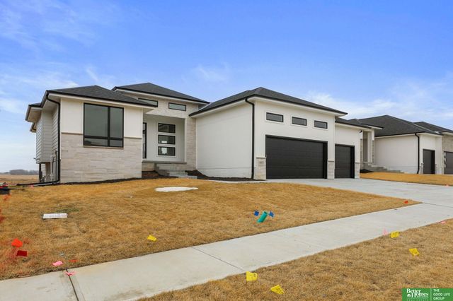 5811 N 197th Street, Elkhorn, NE 68022