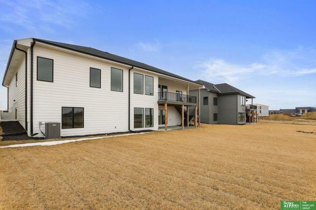 5811 N 197th Street, Elkhorn, NE 68022
