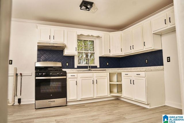 2224 1ST STREET NE, Center Point, AL 35215
