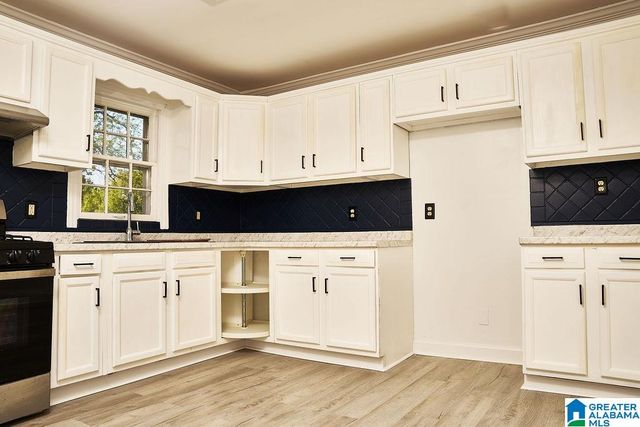 2224 1ST STREET NE, Center Point, AL 35215