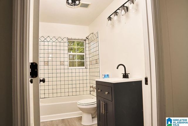 2224 1ST STREET NE, Center Point, AL 35215