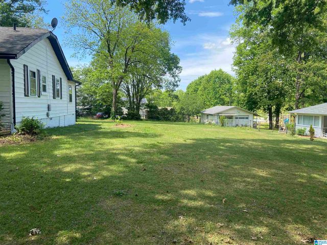 2224 1ST STREET NE, Center Point, AL 35215