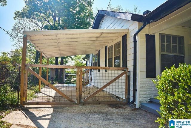 2224 1ST STREET NE, Center Point, AL 35215