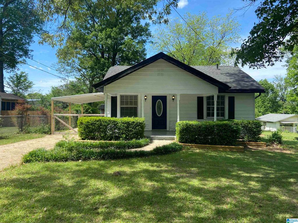 2224 1ST STREET NE, Center Point, AL 35215