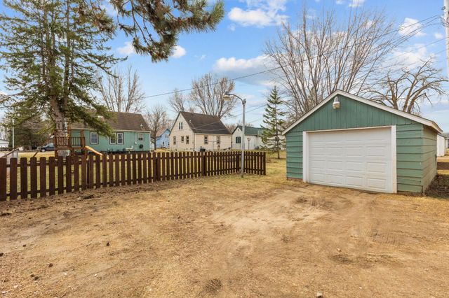 1721 Pine Street, Brainerd, MN 56401