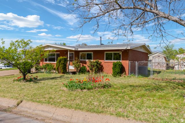 2260 W 3875 S, Roy, UT 84067