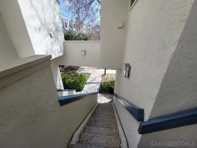 2226 River Run 164, San Diego, CA 92108