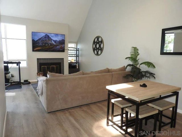 2226 River Run 164, San Diego, CA 92108