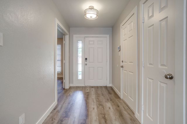 1024 Heberle Drive, Burleson, TX 76028