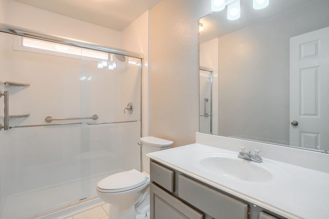 1024 Heberle Drive, Burleson, TX 76028