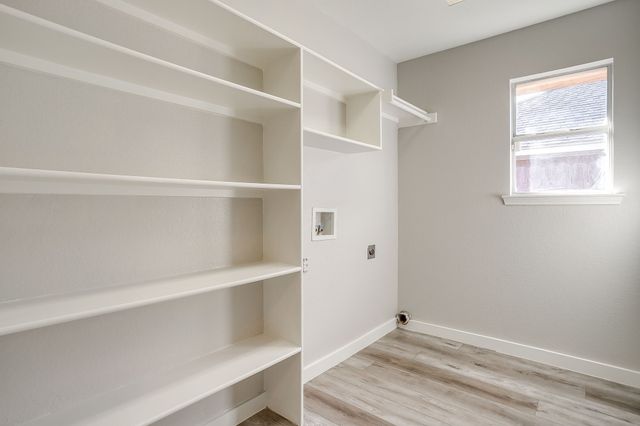 1024 Heberle Drive, Burleson, TX 76028