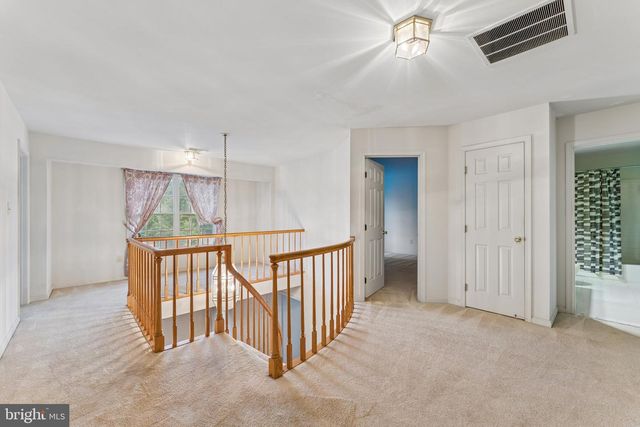 7704 LAKE GLEN DR, Glenn Dale, MD 20769