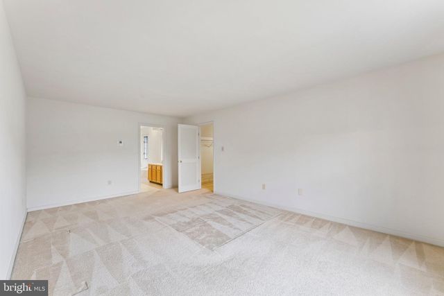 7704 LAKE GLEN DR, Glenn Dale, MD 20769