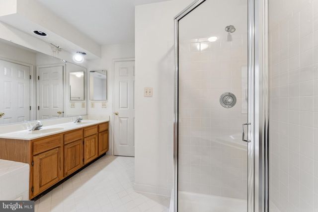 7704 LAKE GLEN DR, Glenn Dale, MD 20769