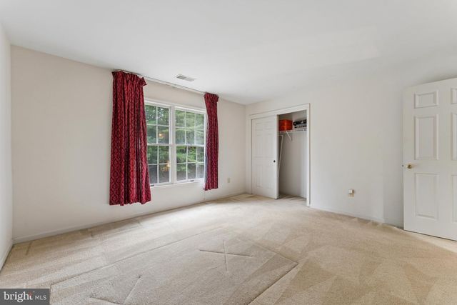 7704 LAKE GLEN DR, Glenn Dale, MD 20769
