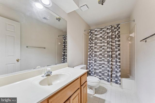 7704 LAKE GLEN DR, Glenn Dale, MD 20769