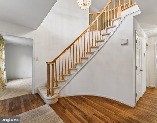 7704 LAKE GLEN DR, Glenn Dale, MD 20769