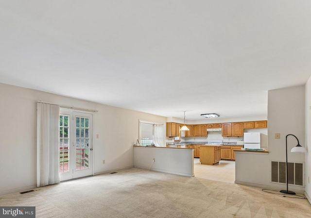 7704 LAKE GLEN DR, Glenn Dale, MD 20769