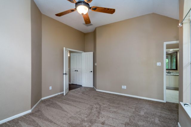 66 Lakeridge Court, The Woodlands, TX 77381