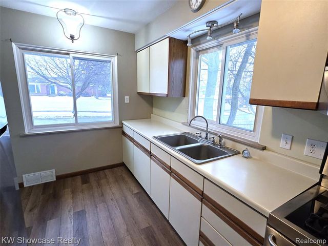 1022 Canal Street, Milford, MI 48381