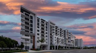 19401 W Dixie Hwy 105, Miami, FL 33180