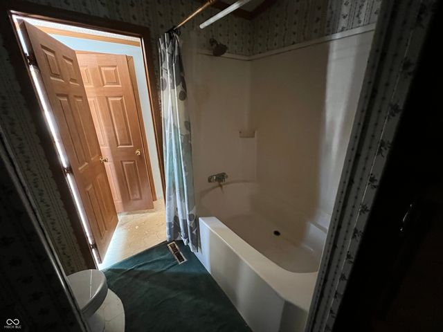 267 E 360 N, Anderson, IN 46012