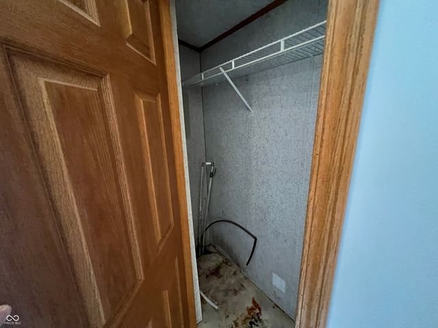 267 E 360 N, Anderson, IN 46012