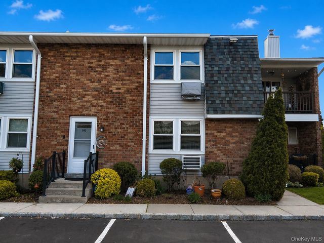 146 Millard Avenue 146, West Babylon, NY 11704