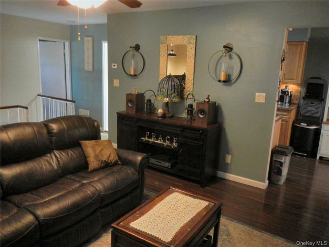 146 Millard Avenue 146, West Babylon, NY 11704