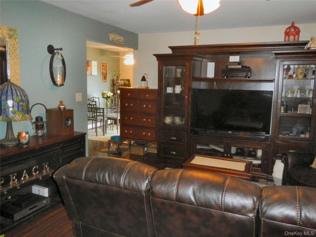 146 Millard Avenue 146, West Babylon, NY 11704