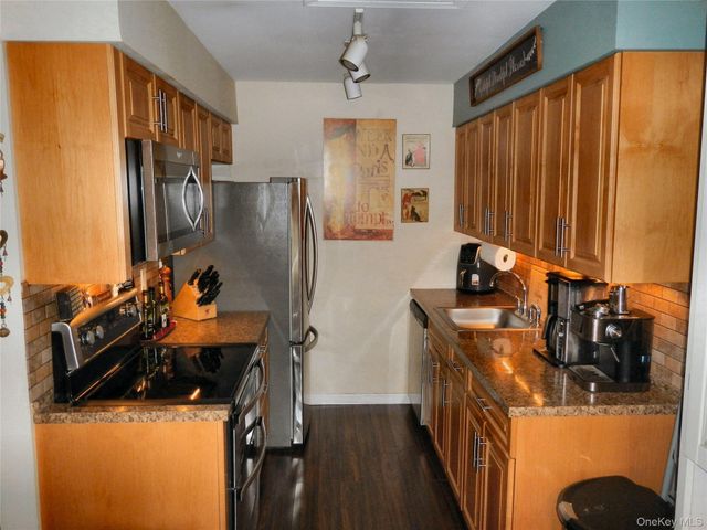 146 Millard Avenue 146, West Babylon, NY 11704