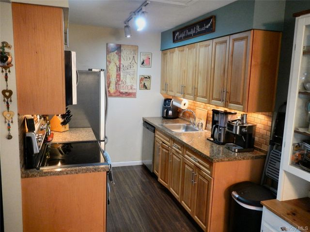 146 Millard Avenue 146, West Babylon, NY 11704