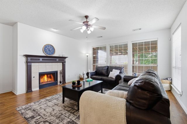 4561 Marguerite Lane, Fort Worth, TX 76123