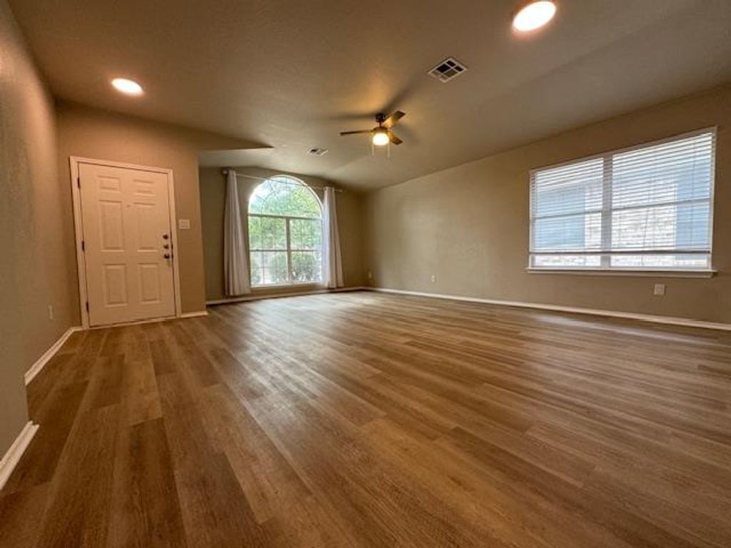 3812 Pevetoe ST, Austin, TX 78725