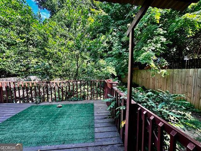 1060 Falling Water Drive SE, Smyrna, GA 30080