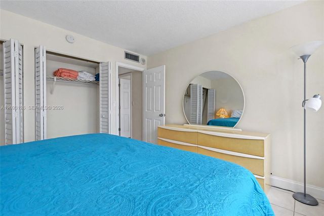 1825 S Ocean Drive 609, Hallandale Beach, FL 33009