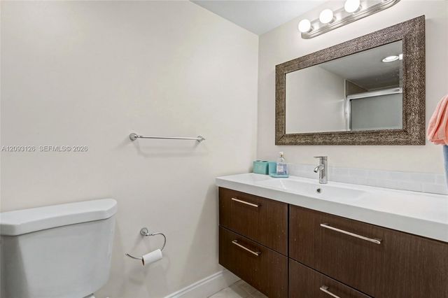 1825 S Ocean Drive 609, Hallandale Beach, FL 33009