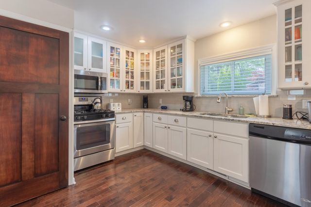 318 Superior Street, South Haven, MI 49090