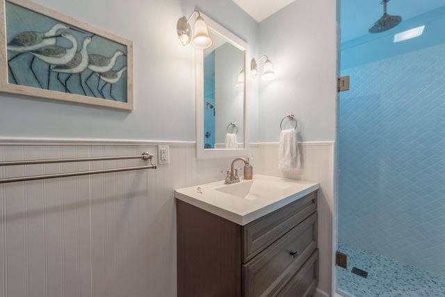 318 Superior Street, South Haven, MI 49090