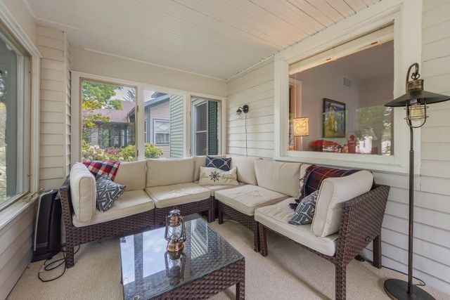 318 Superior Street, South Haven, MI 49090