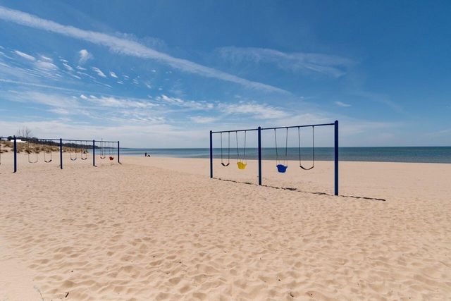 318 Superior Street, South Haven, MI 49090