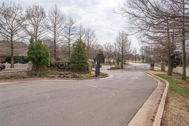 10401 Cherrywood Drive, Oklahoma City, OK 73151