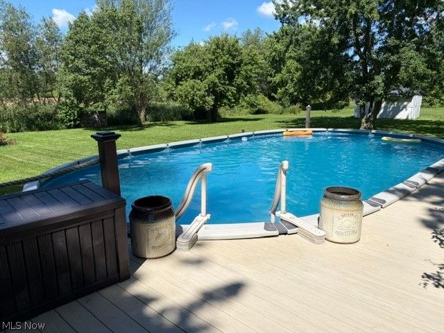 8385 Paris Avenue, Louisville, OH 44641
