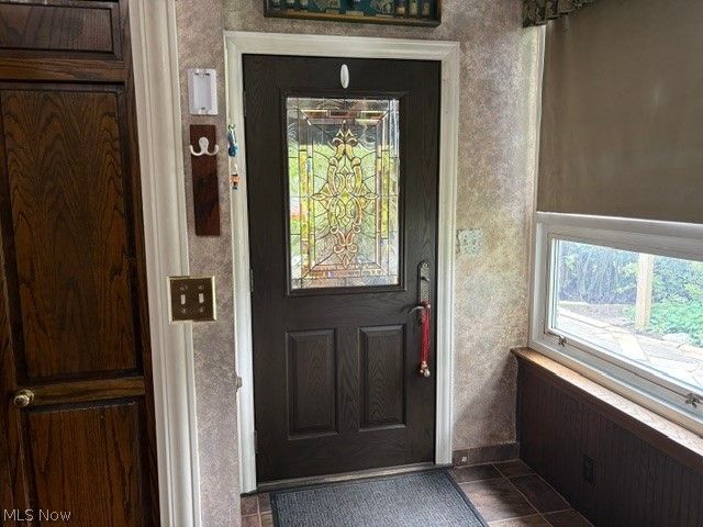 8385 Paris Avenue, Louisville, OH 44641