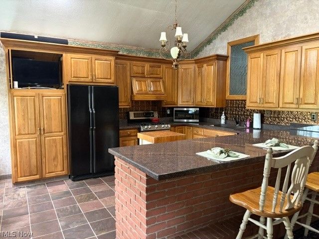 8385 Paris Avenue, Louisville, OH 44641