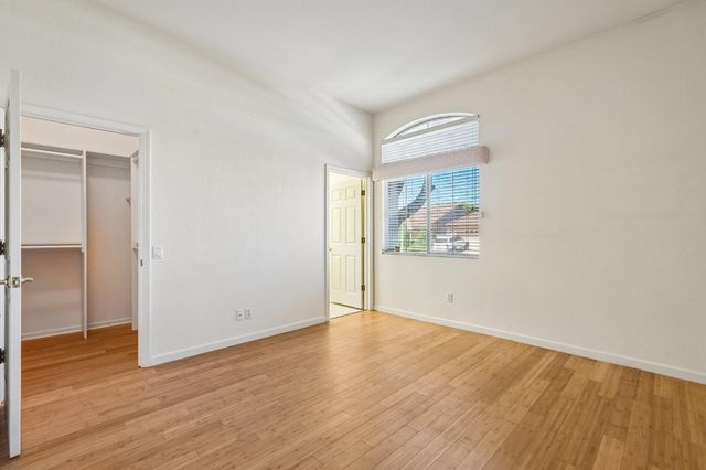 5202 Green Grove Ln, Roseville, CA 95747