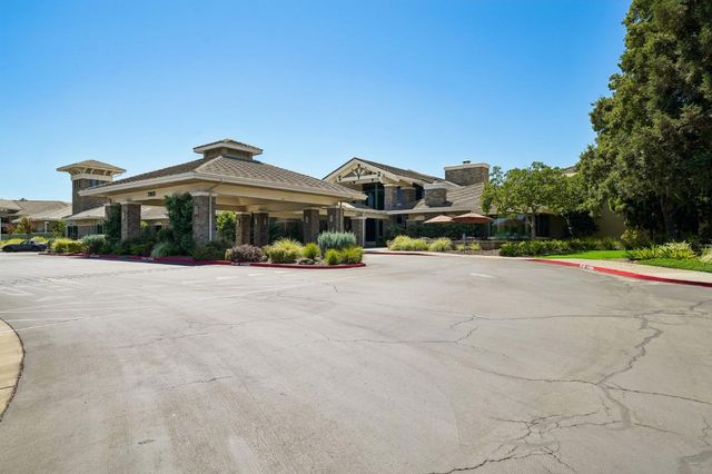 5202 Green Grove Ln, Roseville, CA 95747